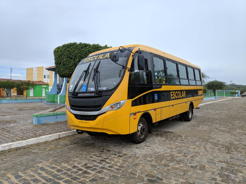onibus escolar